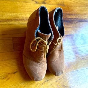 Toms Wedges